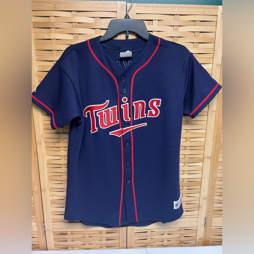 Minnesota Twins jersey- boys size XL